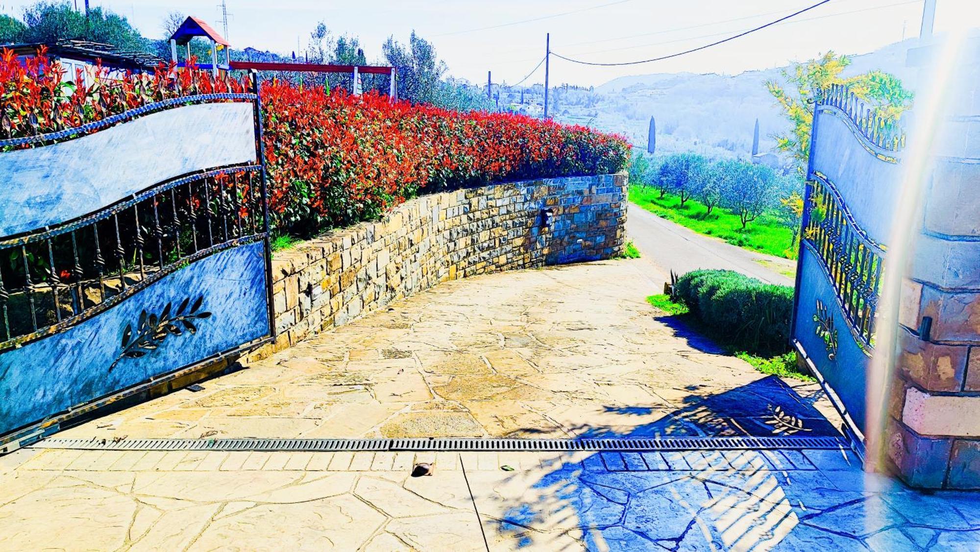 Apartment Wine & Olive Oil Mofardin Capodistria Esterno foto